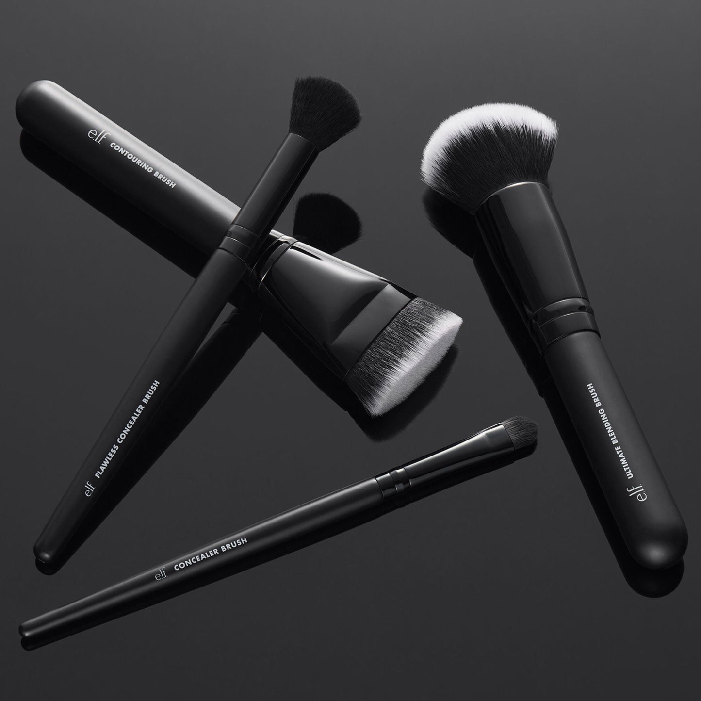 foundation-and-concealer-brush-set-l9 12142020_ComplexionPerfection-FaceBrush_0028_FocusBracket-MAIN_V2_IGF.jpg