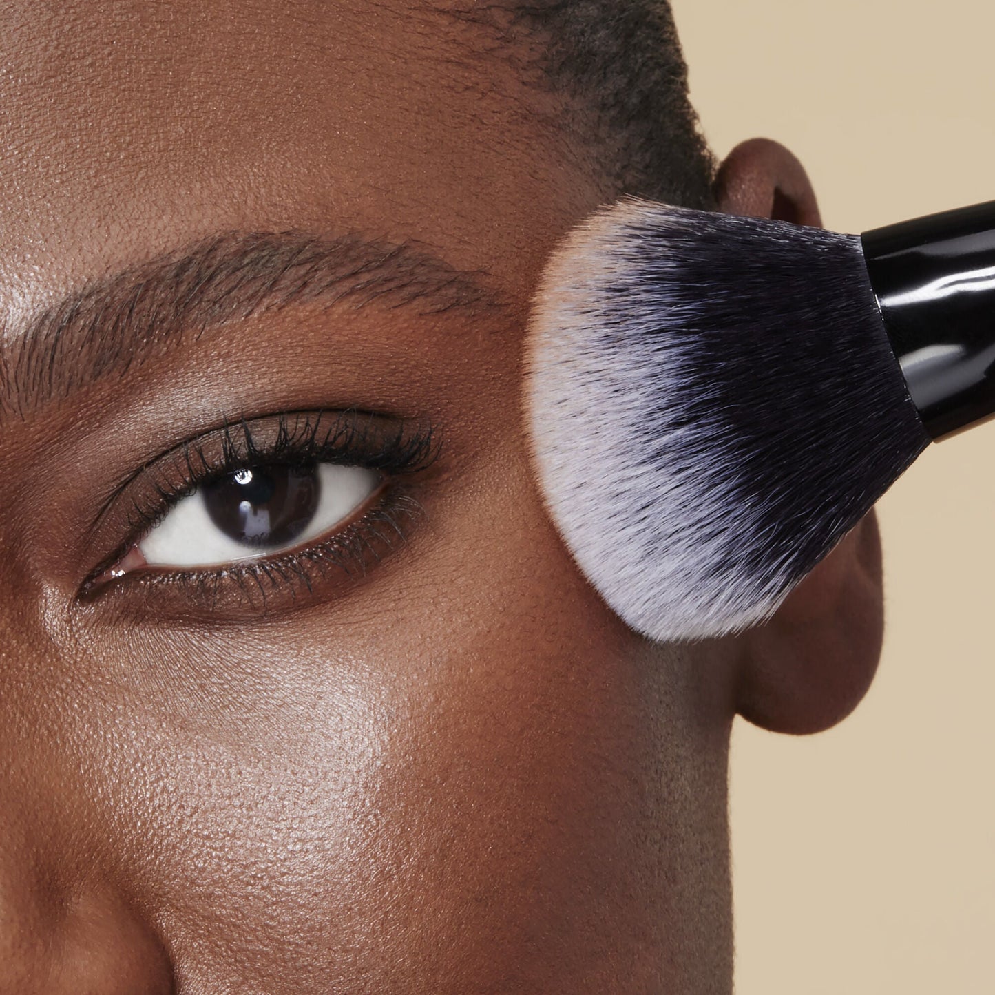 cream-and-powder-face-brush-z8 85352_CREAM_POWDER_FACE_BRUSH_DJ_0197.jpg