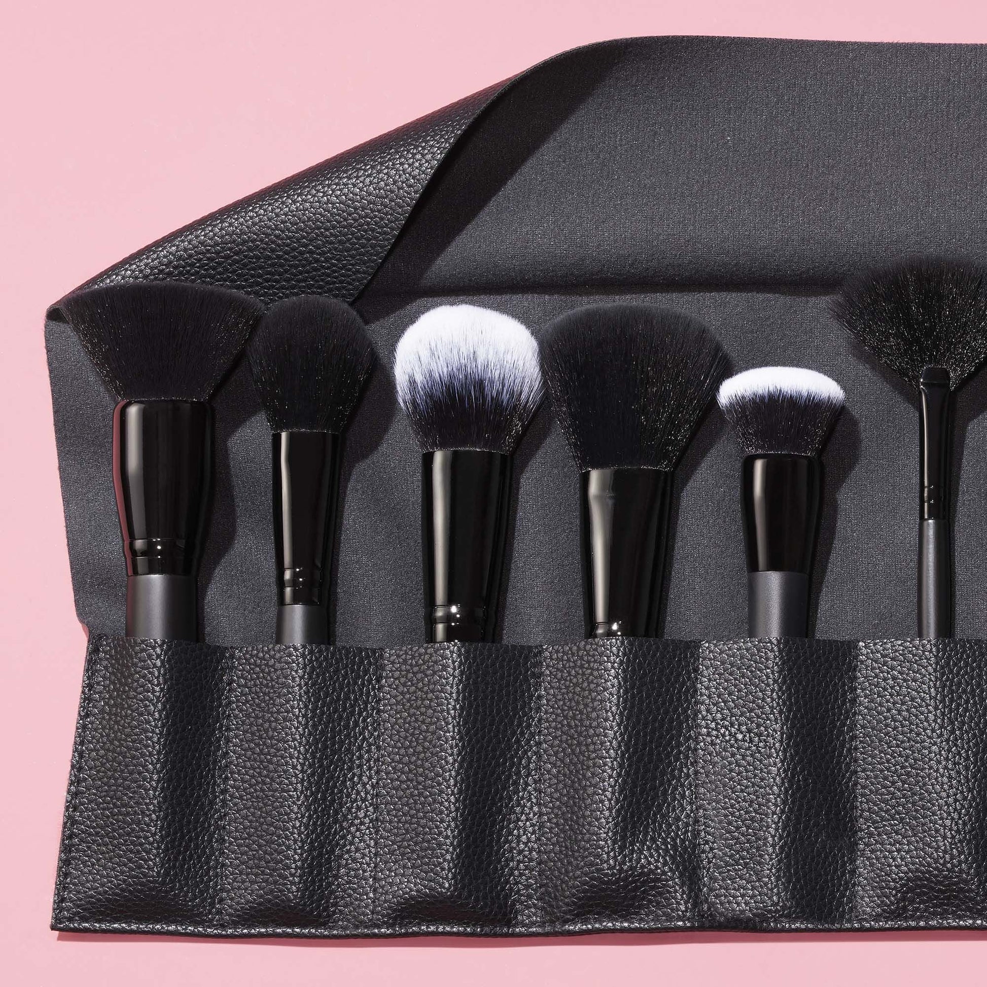 17-piece-ultimate-makeup-brush-set-and-travel-roll-a7 042423_UltBrushSet_V2_Main-2_IGF_carousel1.jpg