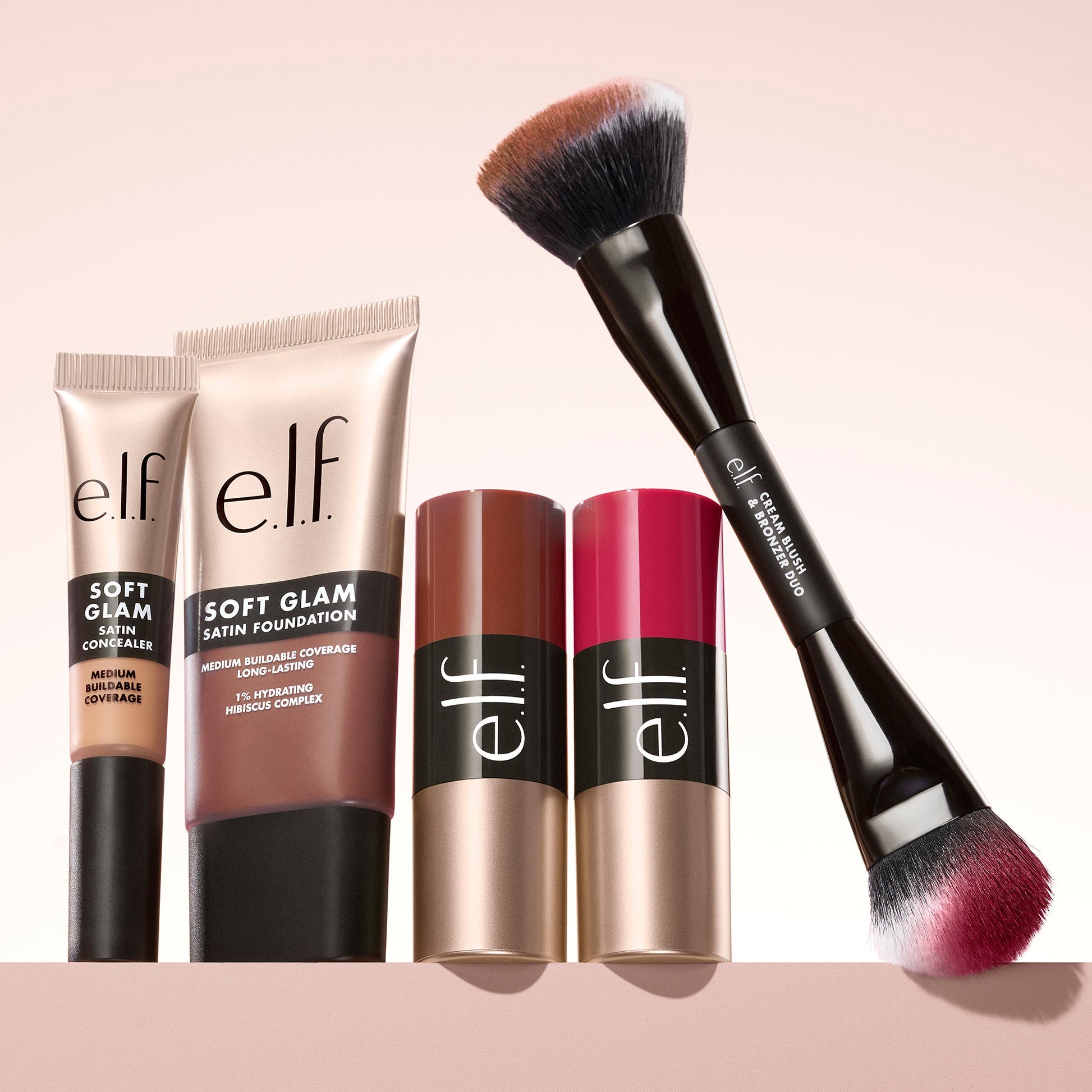 soft-glam-cream-bronzer-j4 100225_SoftGlam_Family_0599_MAIN_CLEAN_FOCUS_01_w3QC_RGB_f3dcb263-f98f-4d5c-ab4c-e8d60f7f76c9.jpg
