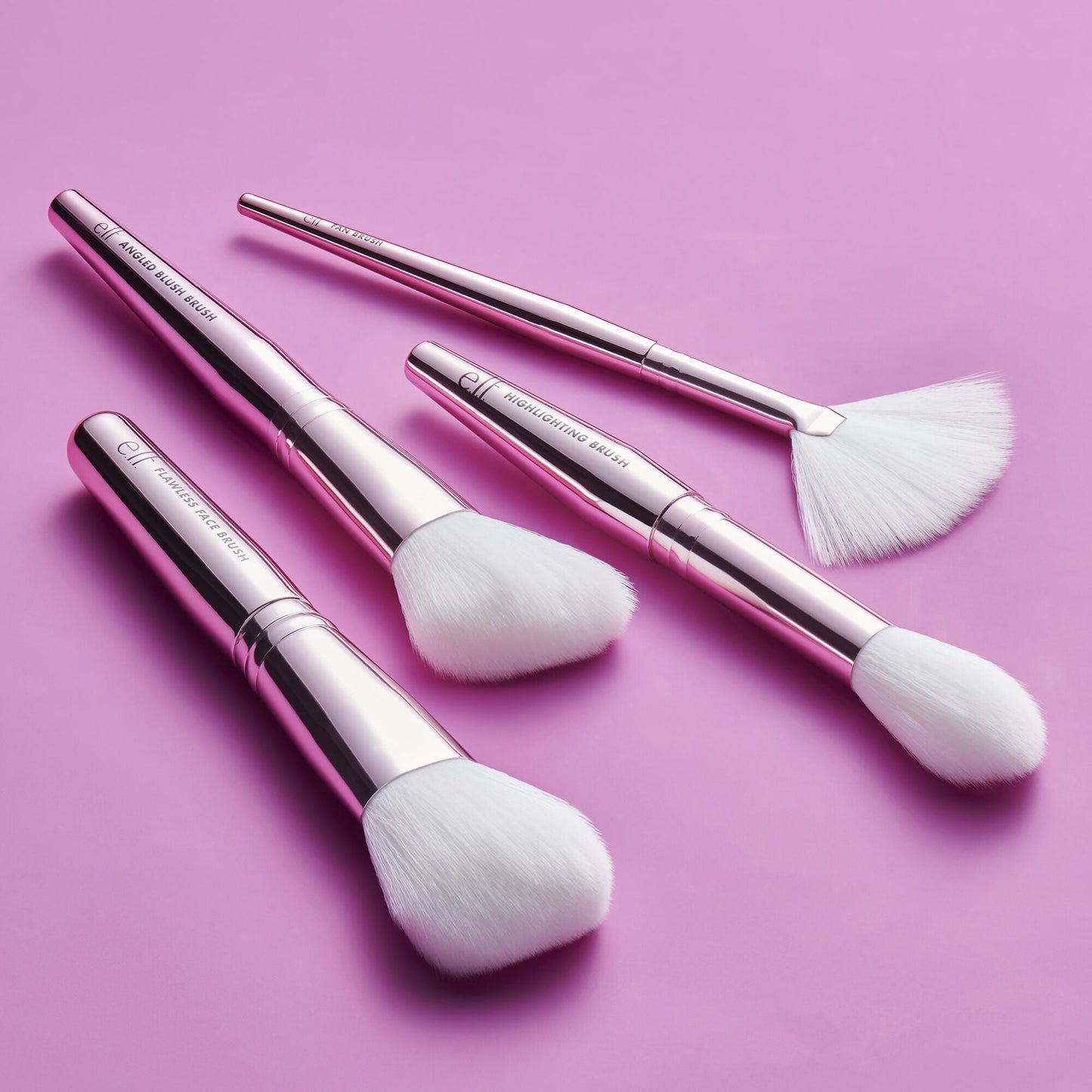 blush-bronzer-and-highlighter-brush-set-w0 12142020_BlushGlow-BrushKit_0027_FocusBracket-MAIN_V2_IGF.jpg