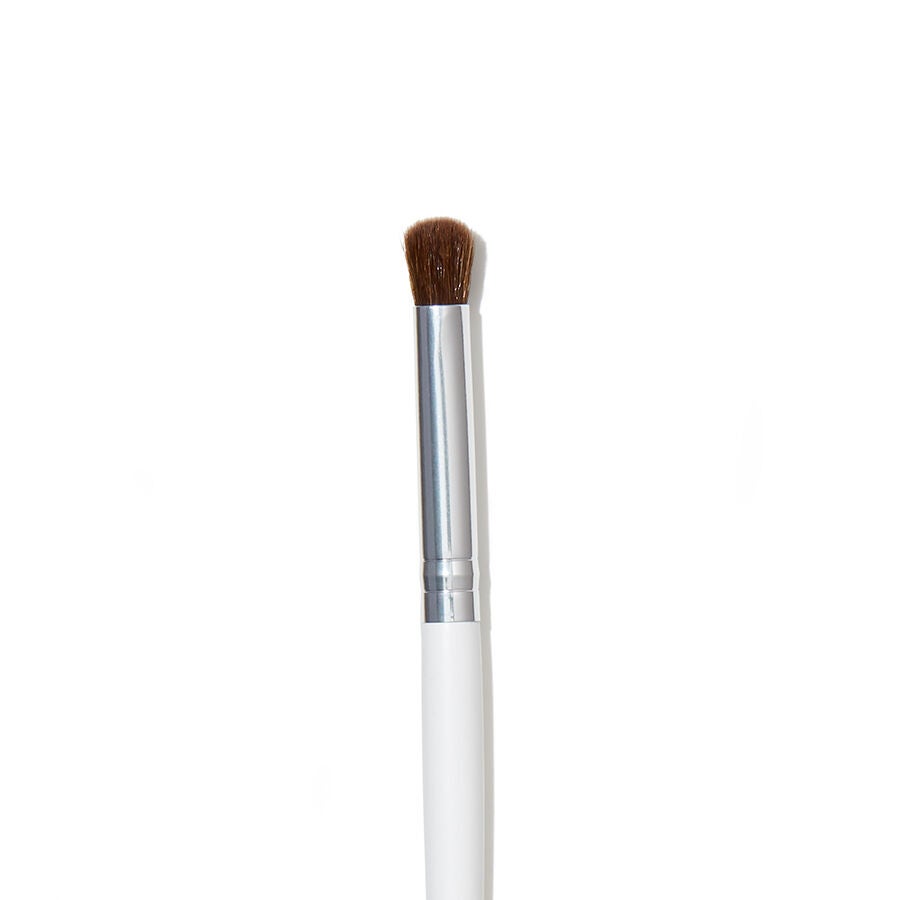 blending-eye-brush-e8 1803_macro.jpg