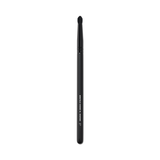 smudge-n-smoke-eyeliner-brush-b2 81916_OpenA_V2_R.png